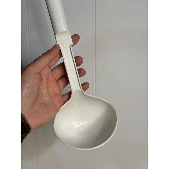 Vintage 1993 Pillsbury Doughboy Plastic Ladle Spoon | White Kitchen Utensil - Picture 3 of 6